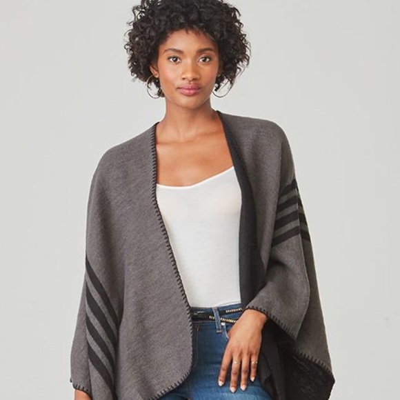 BB Dakota Black Reversible Poncho - Picture 3 of 4